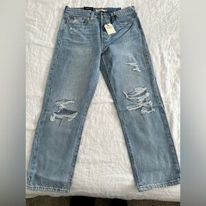 NWT Women’s Levi’s Wedgie Straight Jeans for sale (New With Tags)!